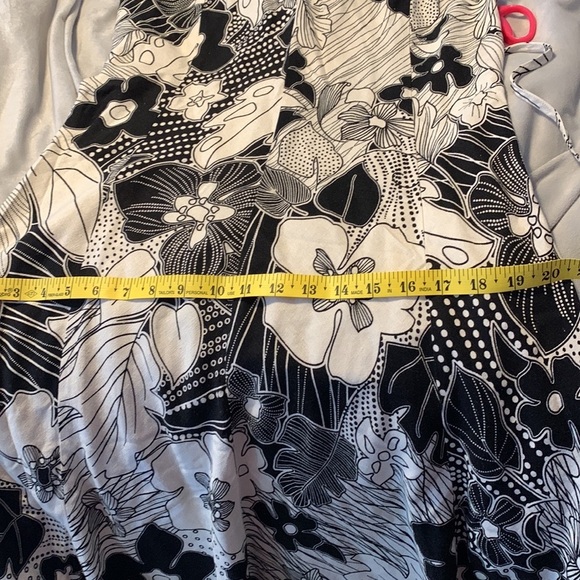 Enough about me! Sz 8 linen long black white floral tropical Hawaiian dress y2k - Picture 5 of 6